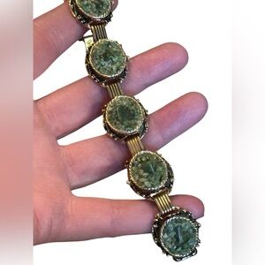 Elegant VINTAGE gold tone jade rock bracelet Green Stone Bracelet